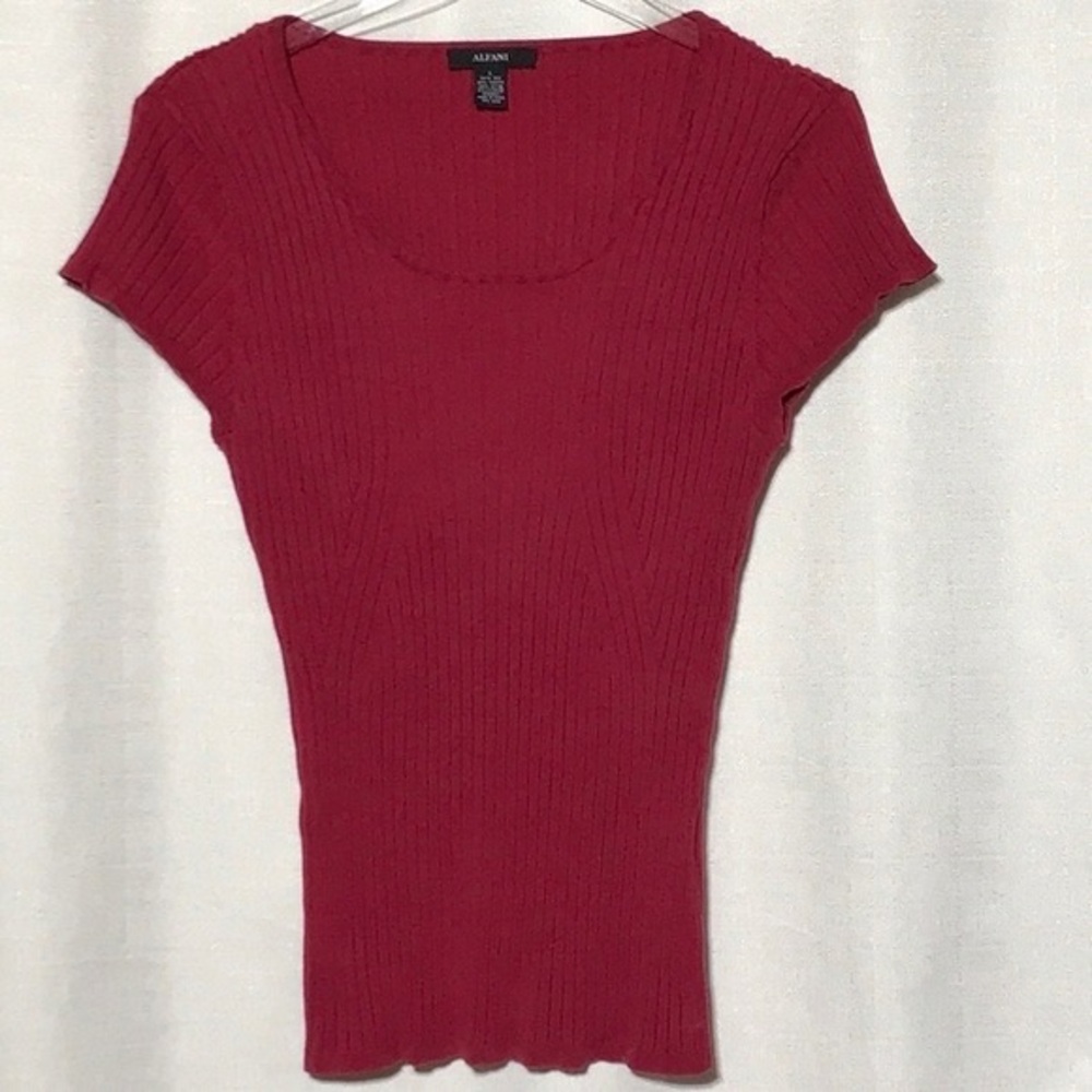 Alfani Short Sleeve Ribbed Scoop Neck Top - Raspberry Red